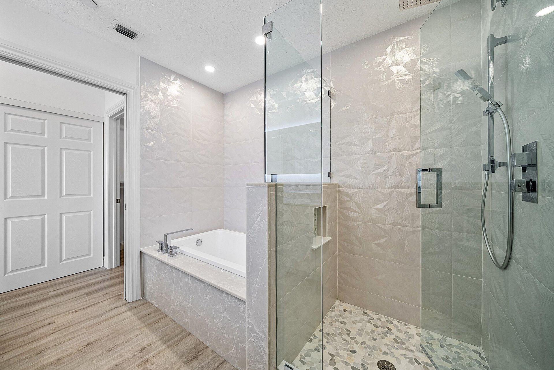 944 Oak Harbour Drive, Unit 944, Juno Beach, FL 33408 Photo