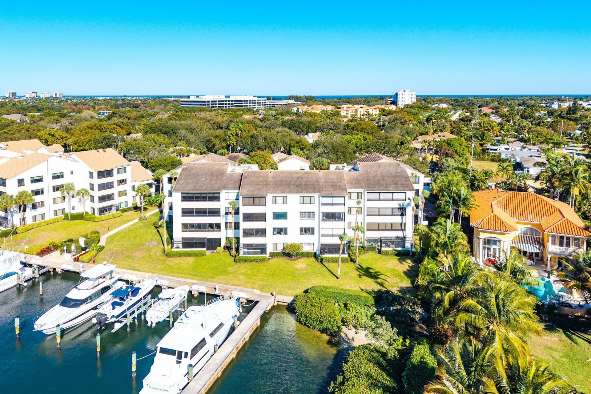 944 Oak Harbour Drive, Unit 944, Juno Beach, FL 33408 Photo