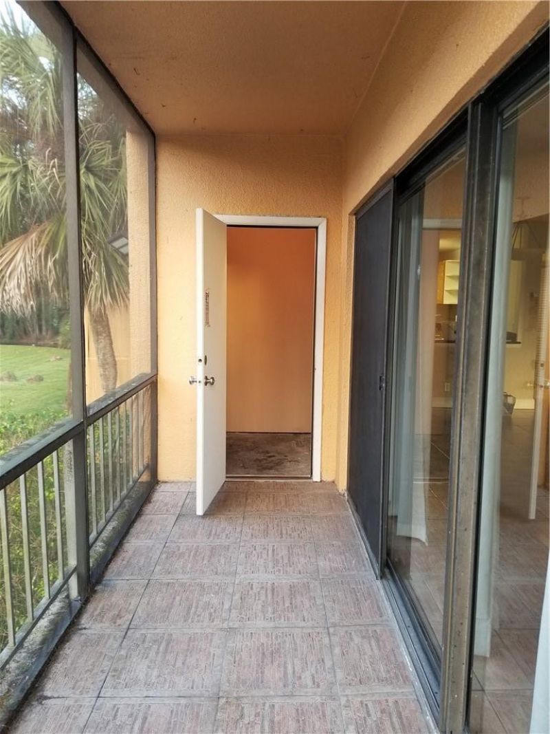 430 Commodore Drive, Unit 210, Plantation, FL 33325 Photo