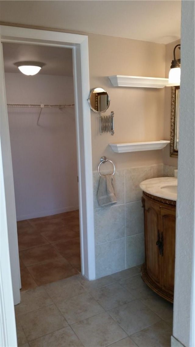 430 Commodore Drive, Unit 210, Plantation, FL 33325 Photo