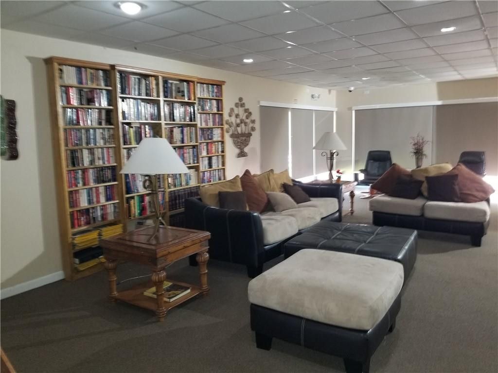 430 Commodore Drive, Unit 210, Plantation, FL 33325 Photo