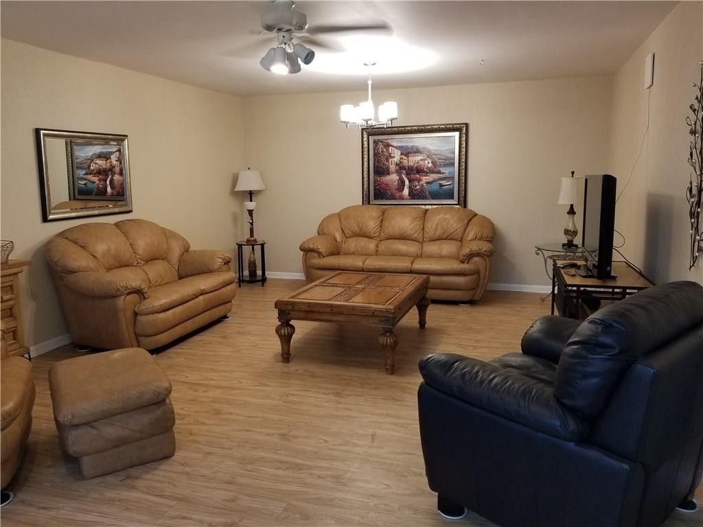 430 Commodore Drive, Unit 210, Plantation, FL 33325 Photo