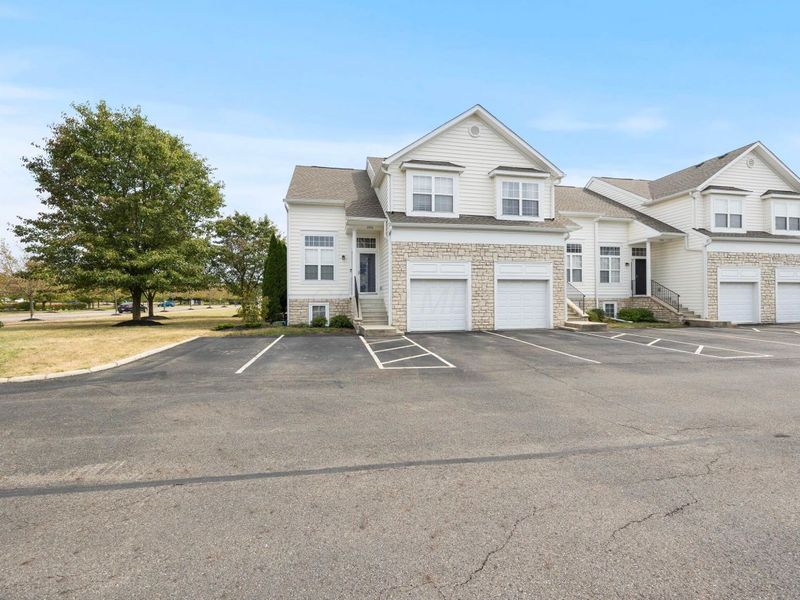 6006 Andrew John Drive, New Albany, OH 43054 Photo 2