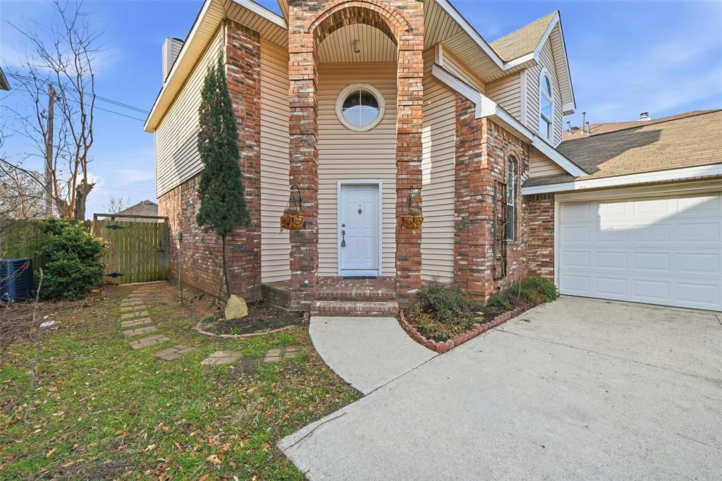 8852 Tyne Trail, Fort Worth, TX 76118 Main Photo