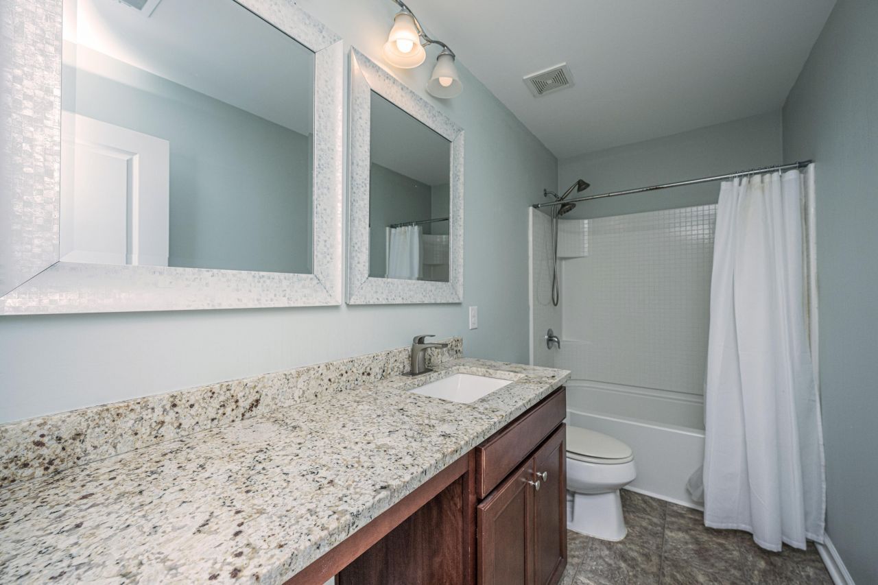 3808 Tupelo Branch Row Photo 24