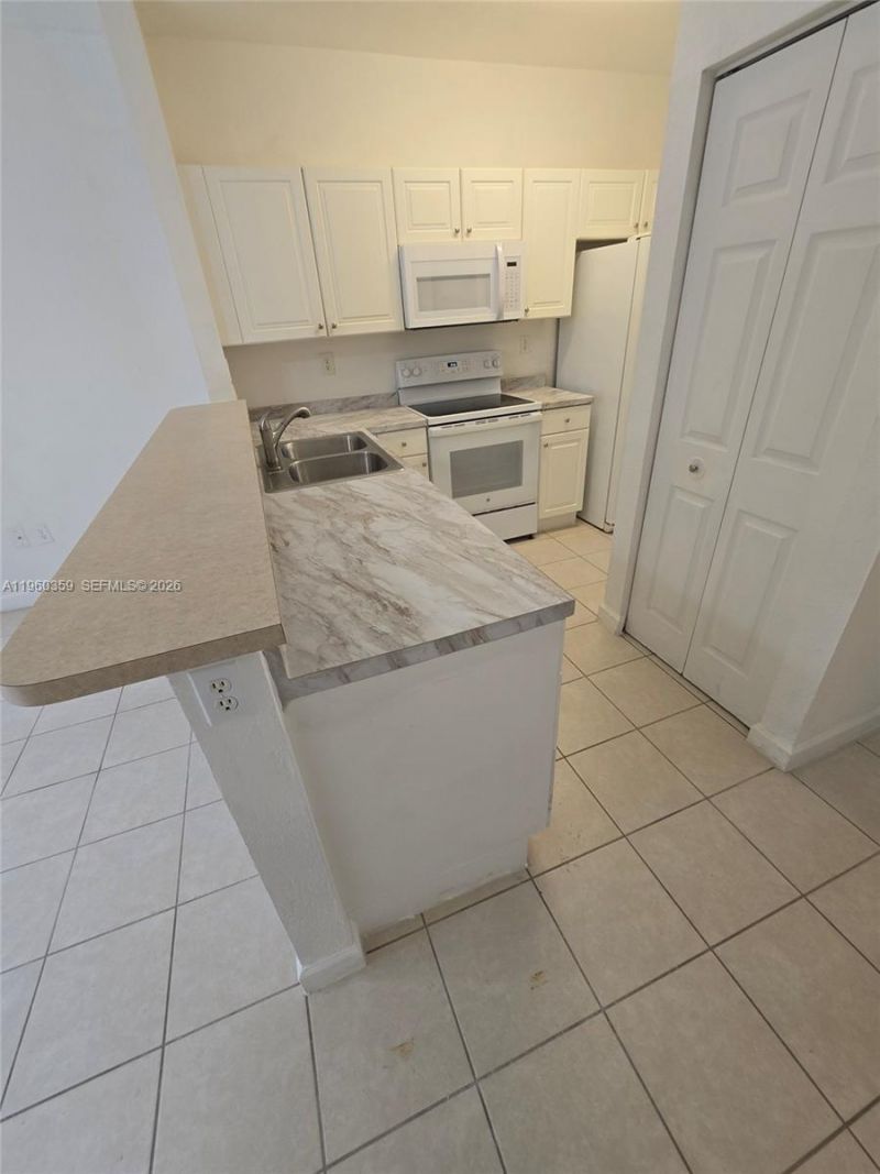 1575 NE 33rd Ave, Unit 104-9, Homestead, FL 33033 Photo