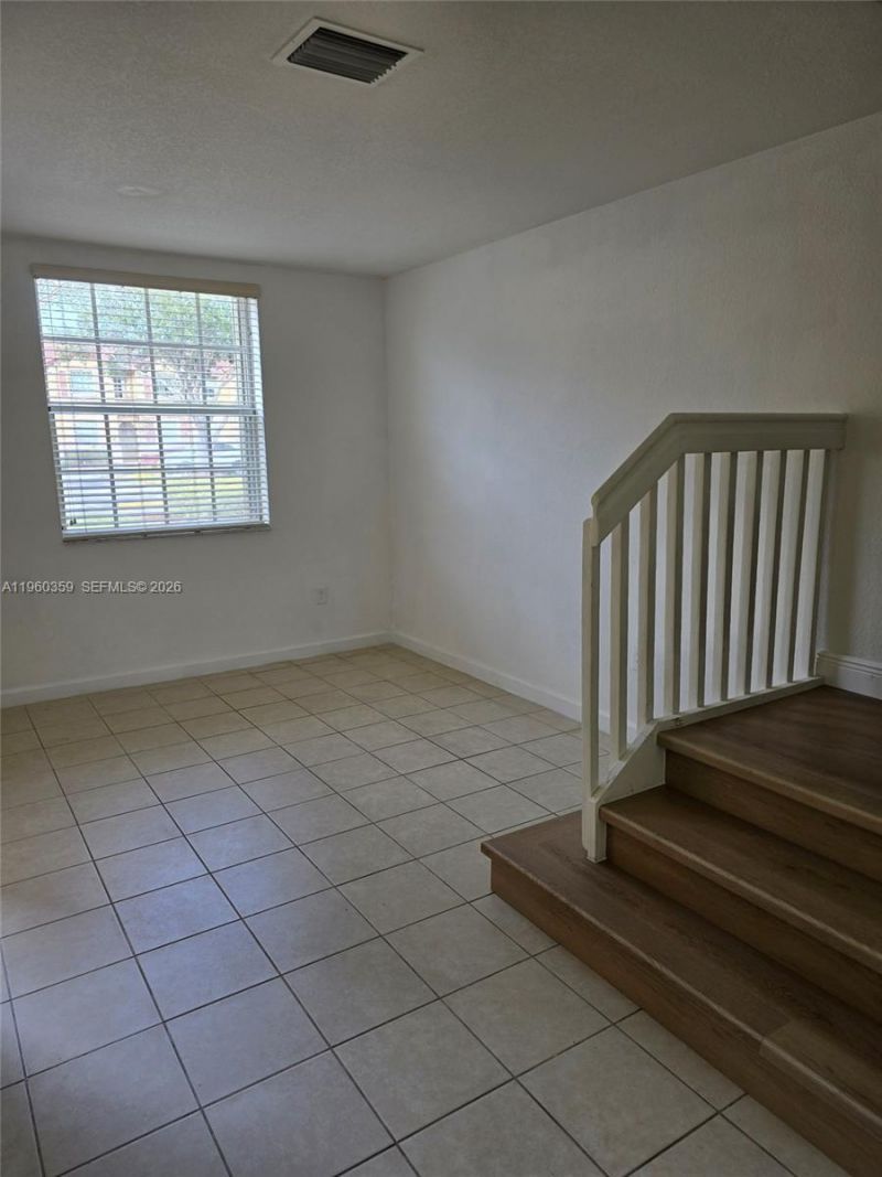 1575 NE 33rd Ave, Unit 104-9, Homestead, FL 33033 Photo