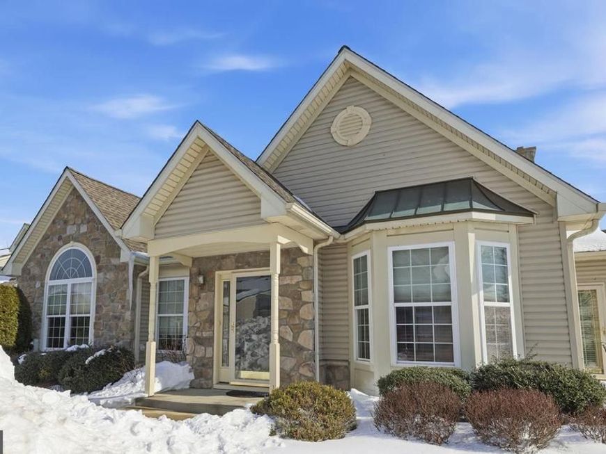 212 Shady Brook Drive, Unit 283, Langhorne, PA 19047 Main Photo