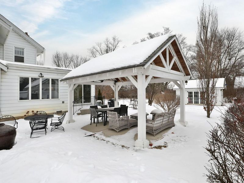 1881 W Dublin Granville Road, Worthington, OH 43085 Photo 8