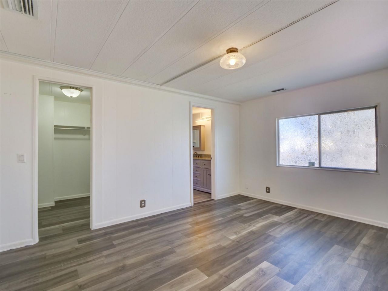 2218 Orangewood Circle, Unit 1540, Zellwood, FL 32798 Photo