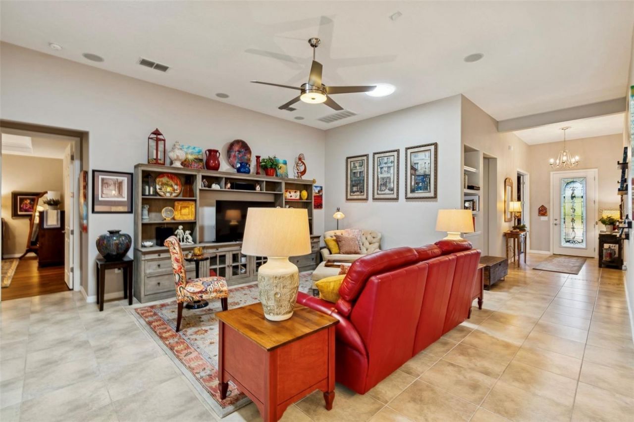 825 San Raphael St, Poinciana, FL 34759 Photo