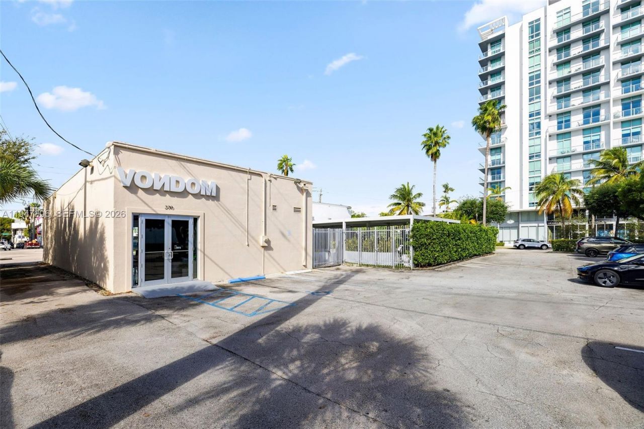 3886 Biscayne Blvd , Miami, FL 33137 Photo