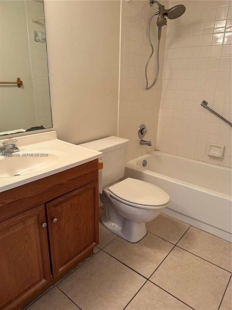 13550 SW 6th Ct , Unit 409A, Pembroke Pines, FL 33027 Photo