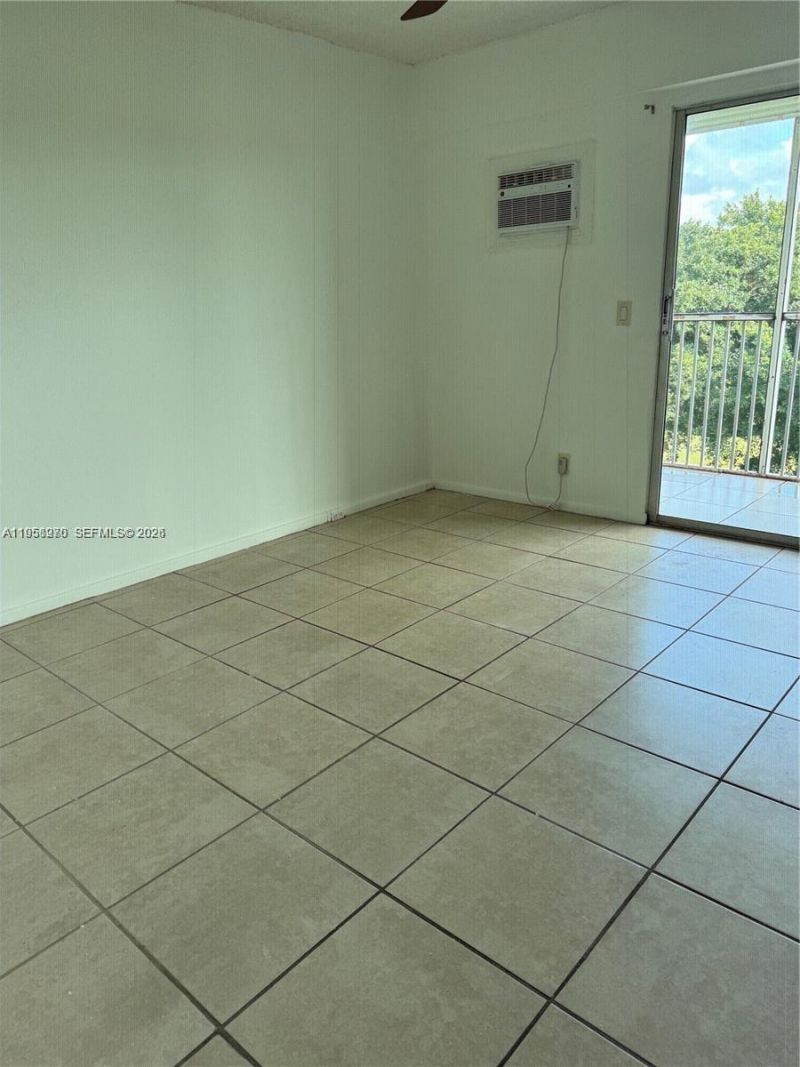 13550 SW 6th Ct , Unit 409A, Pembroke Pines, FL 33027 Photo