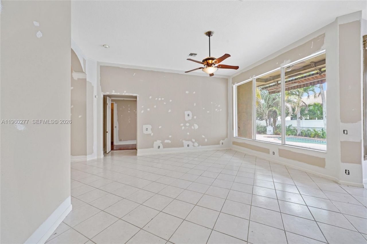 15989 SW 14th St, Pembroke Pines, FL 33027 Photo