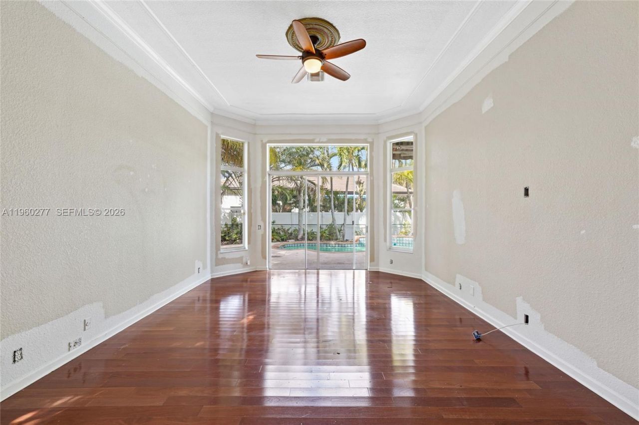 15989 SW 14th St, Pembroke Pines, FL 33027 Photo