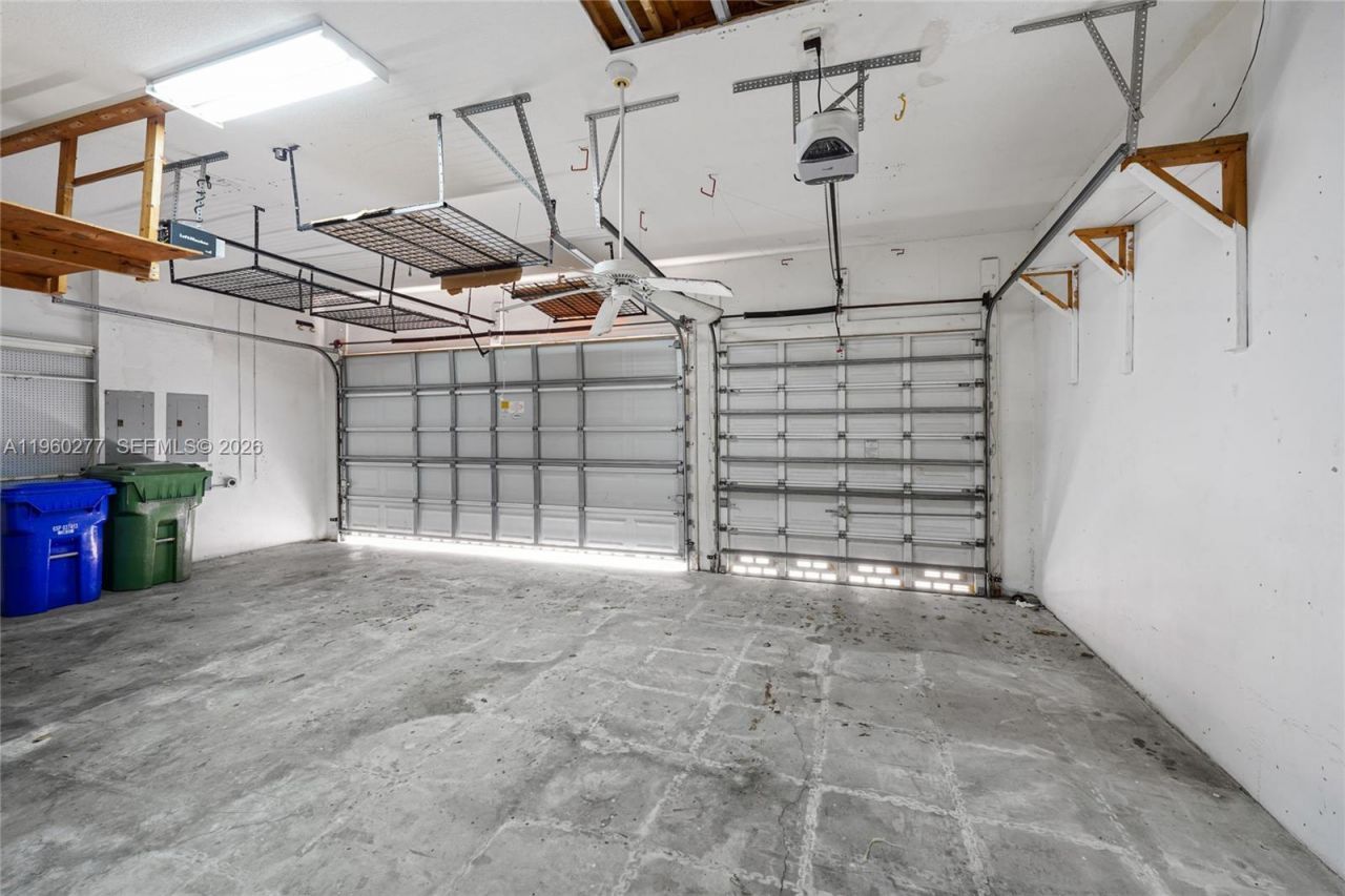 15989 SW 14th St, Pembroke Pines, FL 33027 Photo