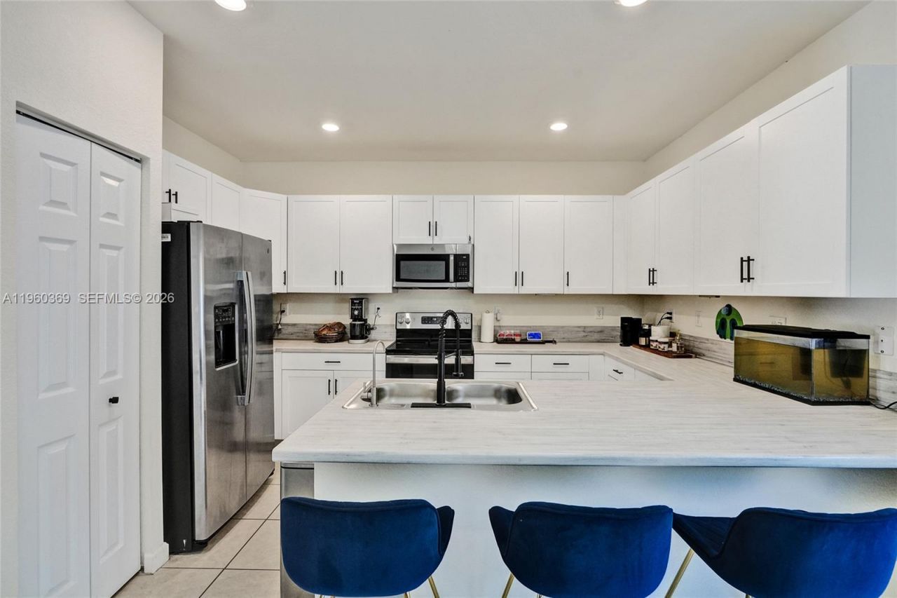 11135 W 32nd Ln, Hialeah, FL 33018 Photo