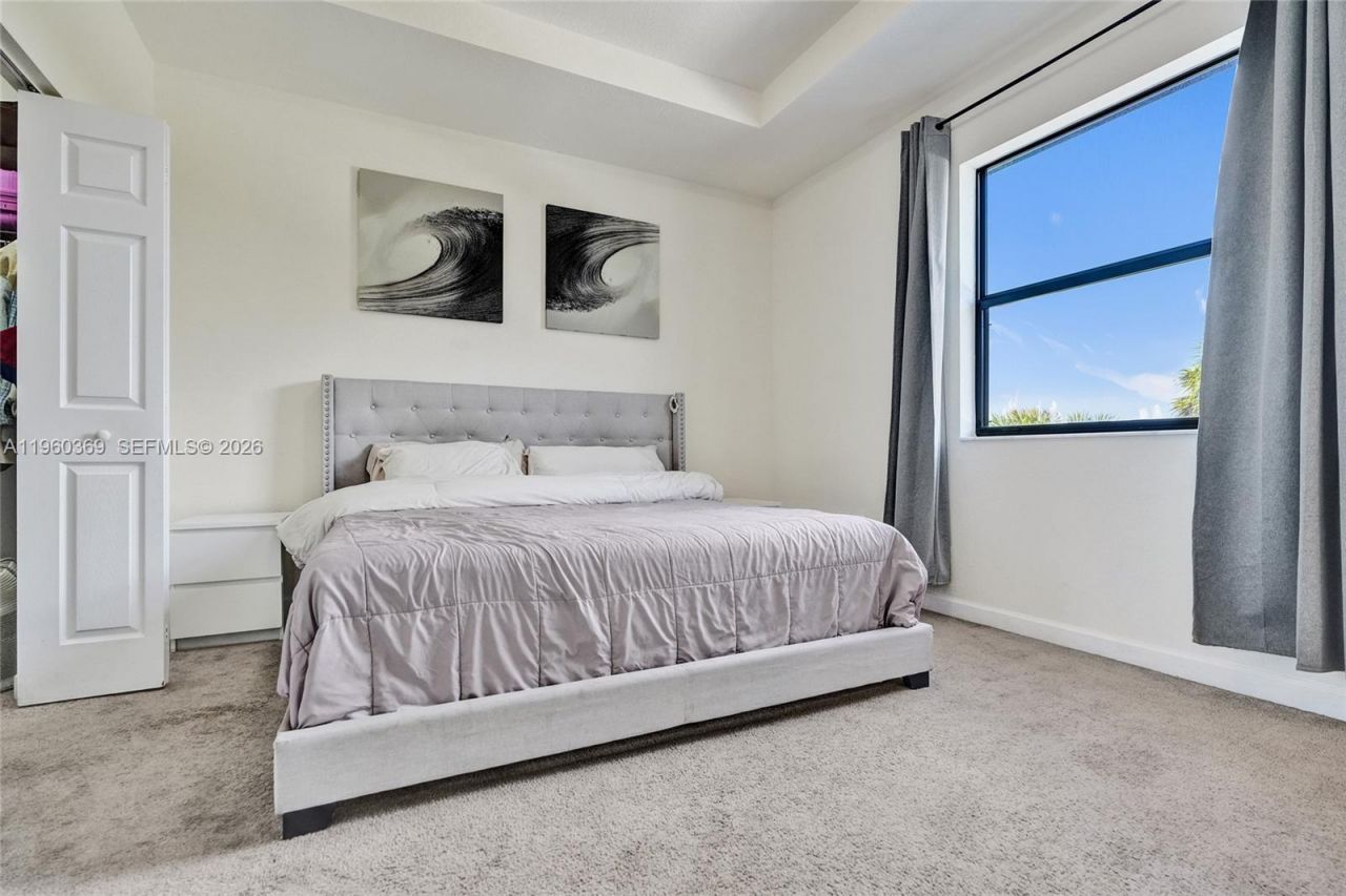 11135 W 32nd Ln, Hialeah, FL 33018 Photo