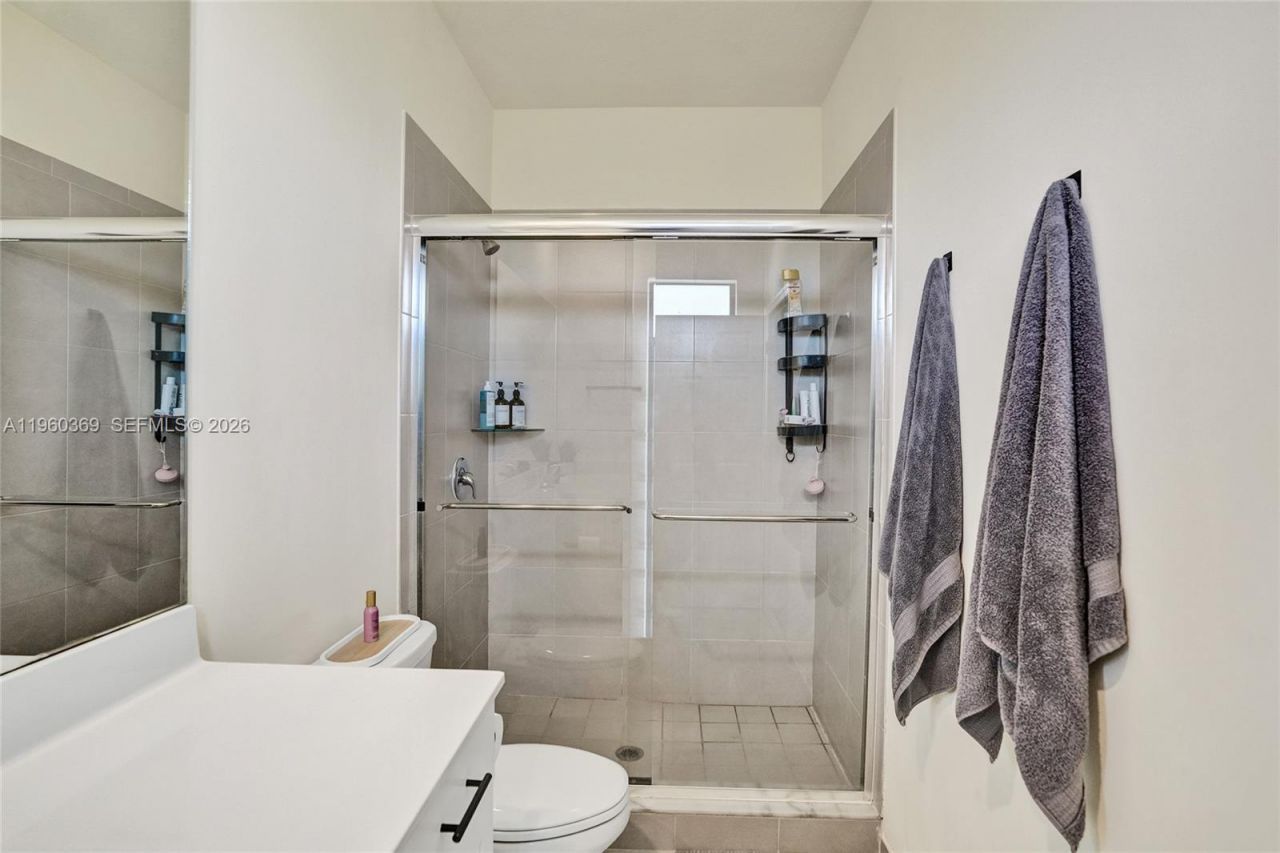 11135 W 32nd Ln, Hialeah, FL 33018 Photo