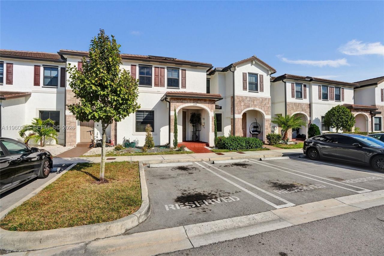 11135 W 32nd Ln, Hialeah, FL 33018 Photo