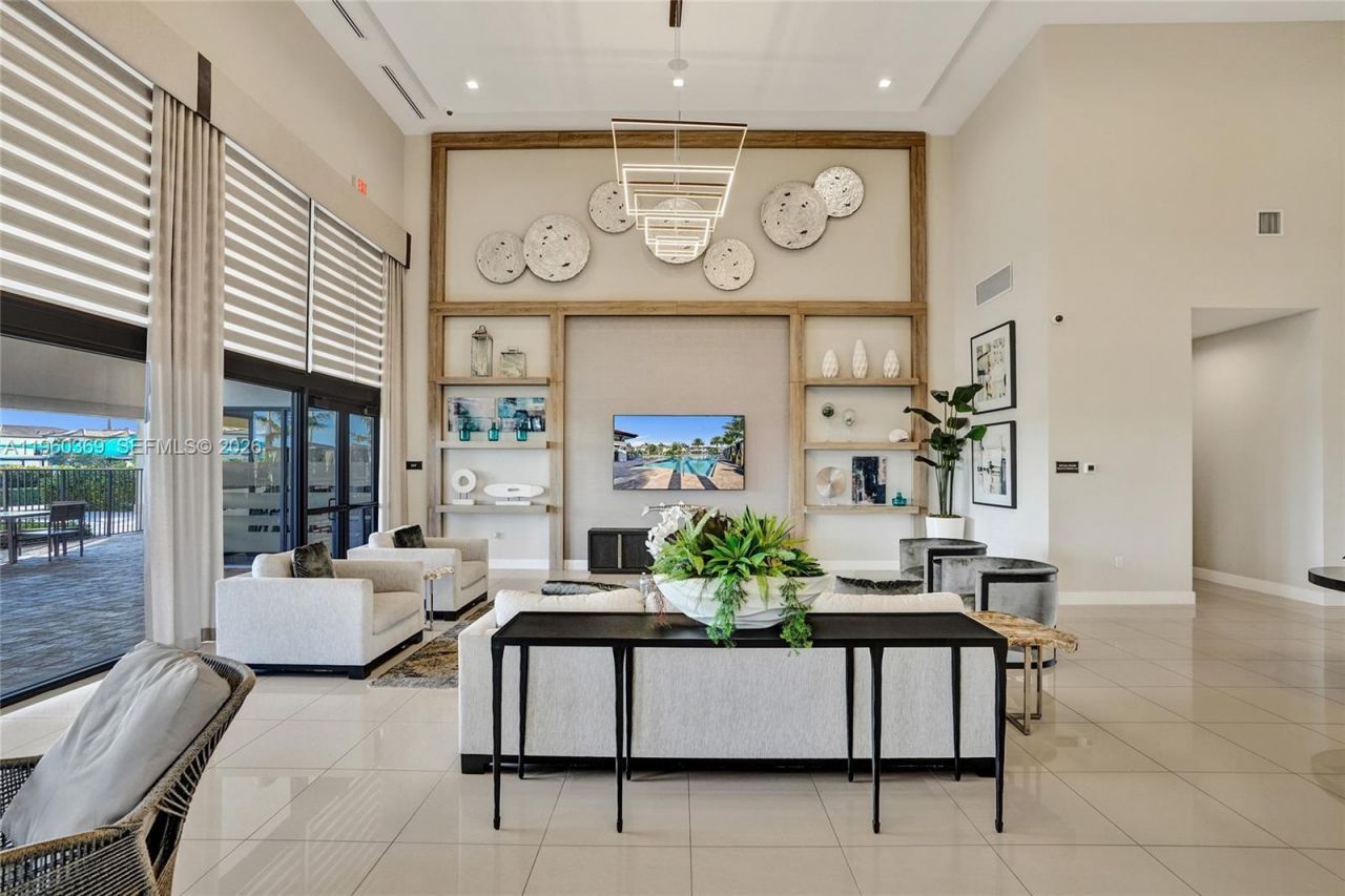 11135 W 32nd Ln, Hialeah, FL 33018 Photo