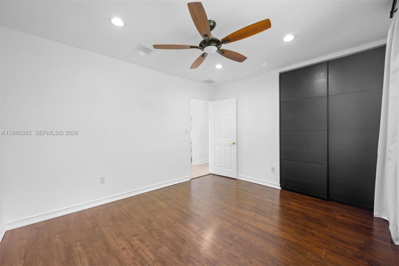 8330 SW 171st St , Palmetto Bay, FL 33157 Photo