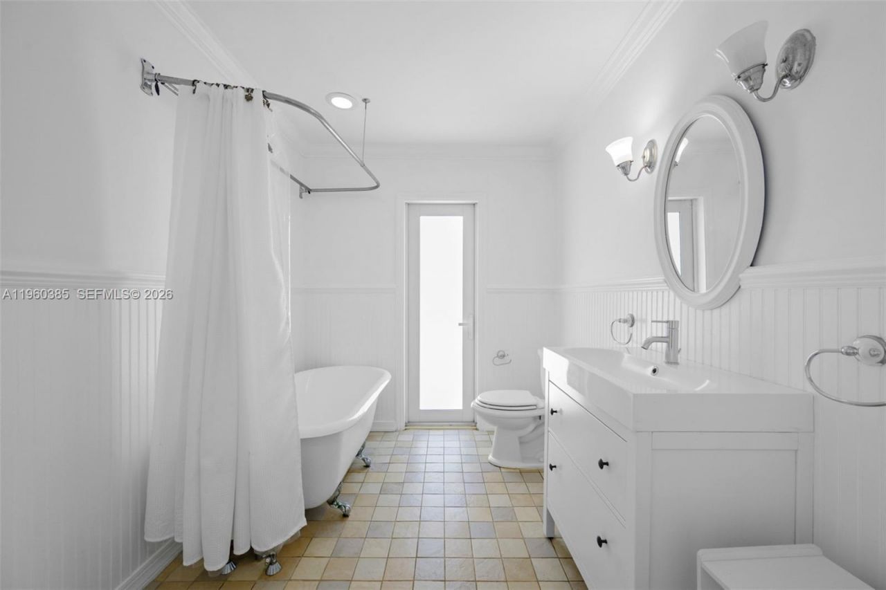 8330 SW 171st St , Palmetto Bay, FL 33157 Photo