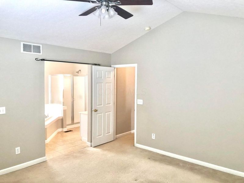 2916 Abbey Knoll Drive, Lewis Center, OH 43035 Photo 27