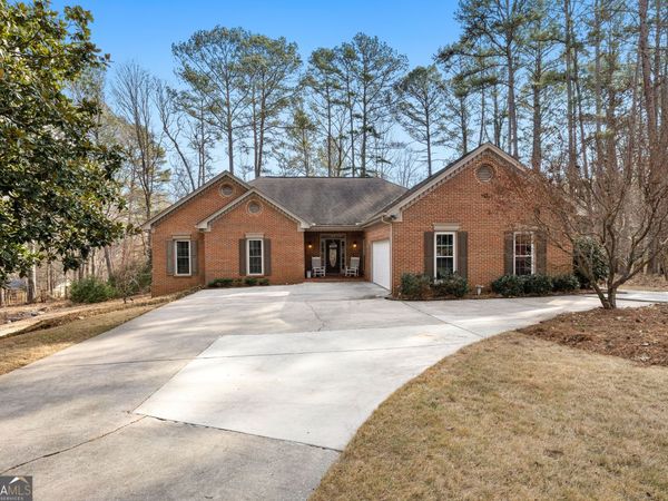 205 Wyngate Circle, Fayetteville, GA 30215