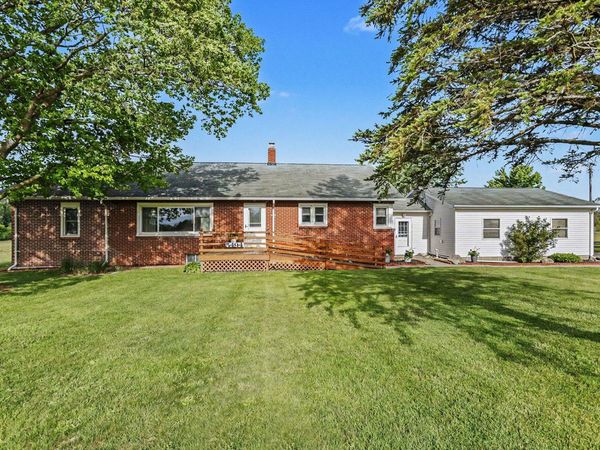 5494 Old Pipestone Road, Eau Claire, MI 49111