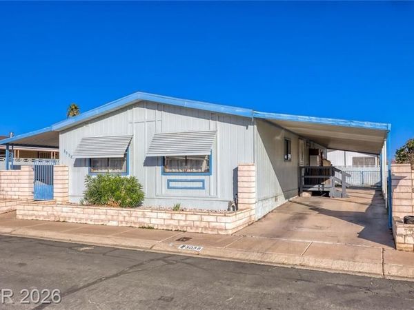 3038 La Barca Lane, Las Vegas, NV 89122