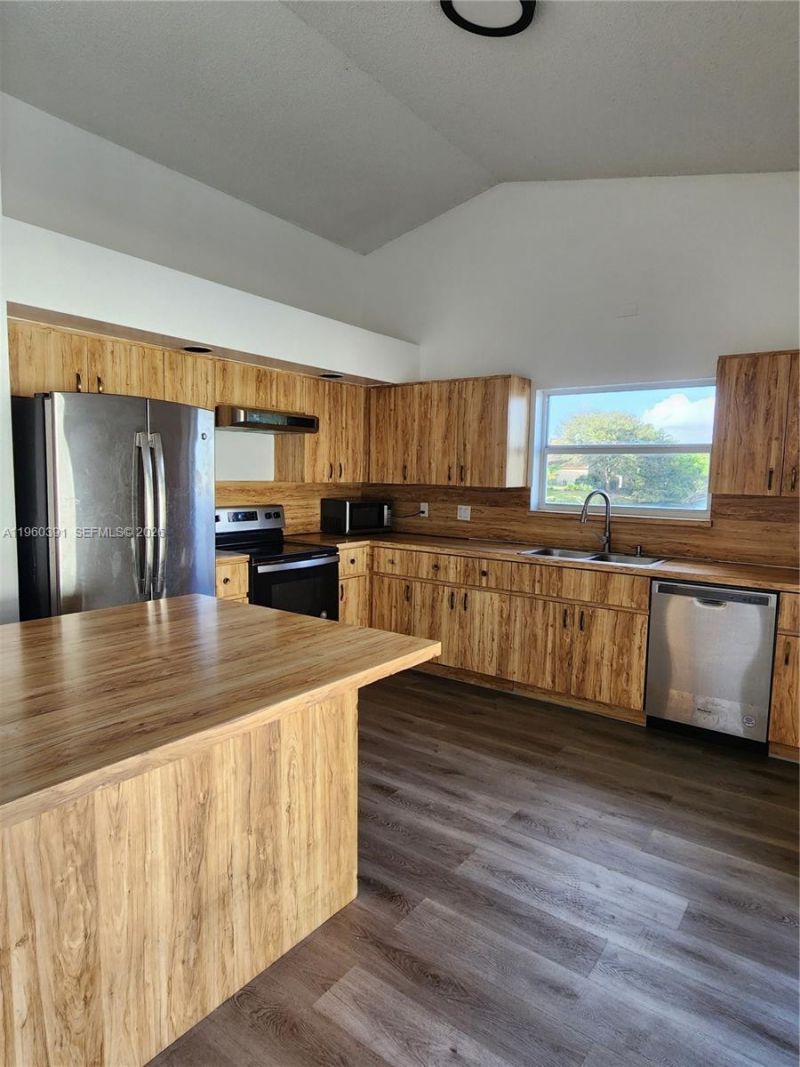 9711 SW 57th St , Cooper City, FL 33328 Photo