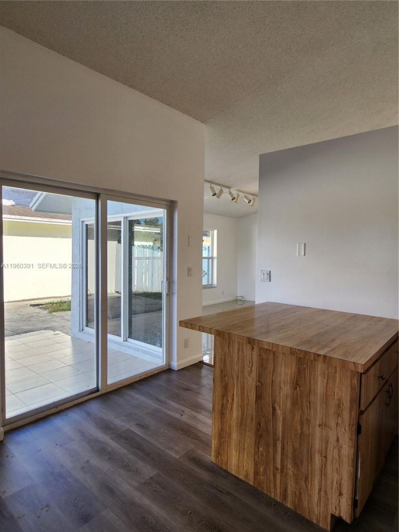 9711 SW 57th St , Cooper City, FL 33328 Photo