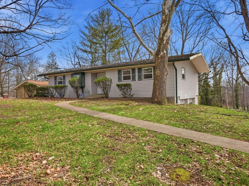 1220 Cambridge Place, Circleville, OH 43113 Photo 4