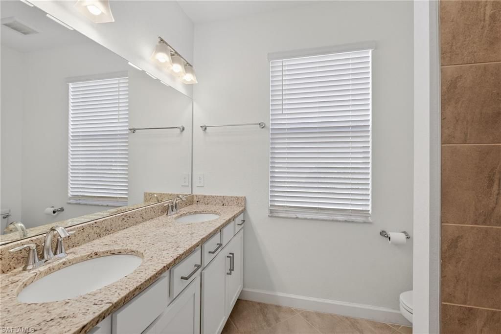 17364 Walnut Run Dr, Alva, FL 33920 Photo