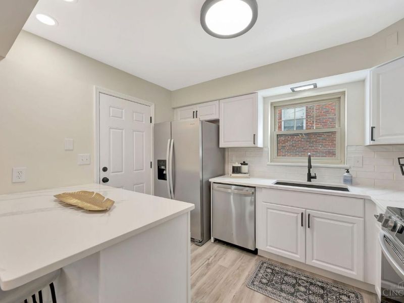 5430 Vogel Road, Cincinnati, OH 45239 Photo 12