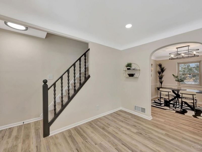 5430 Vogel Road, Cincinnati, OH 45239 Photo 6