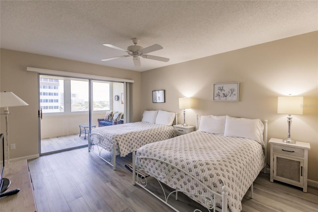 1055 W Peppertree Drive, Unit 506AA, Sarasota, FL 34242 Photo