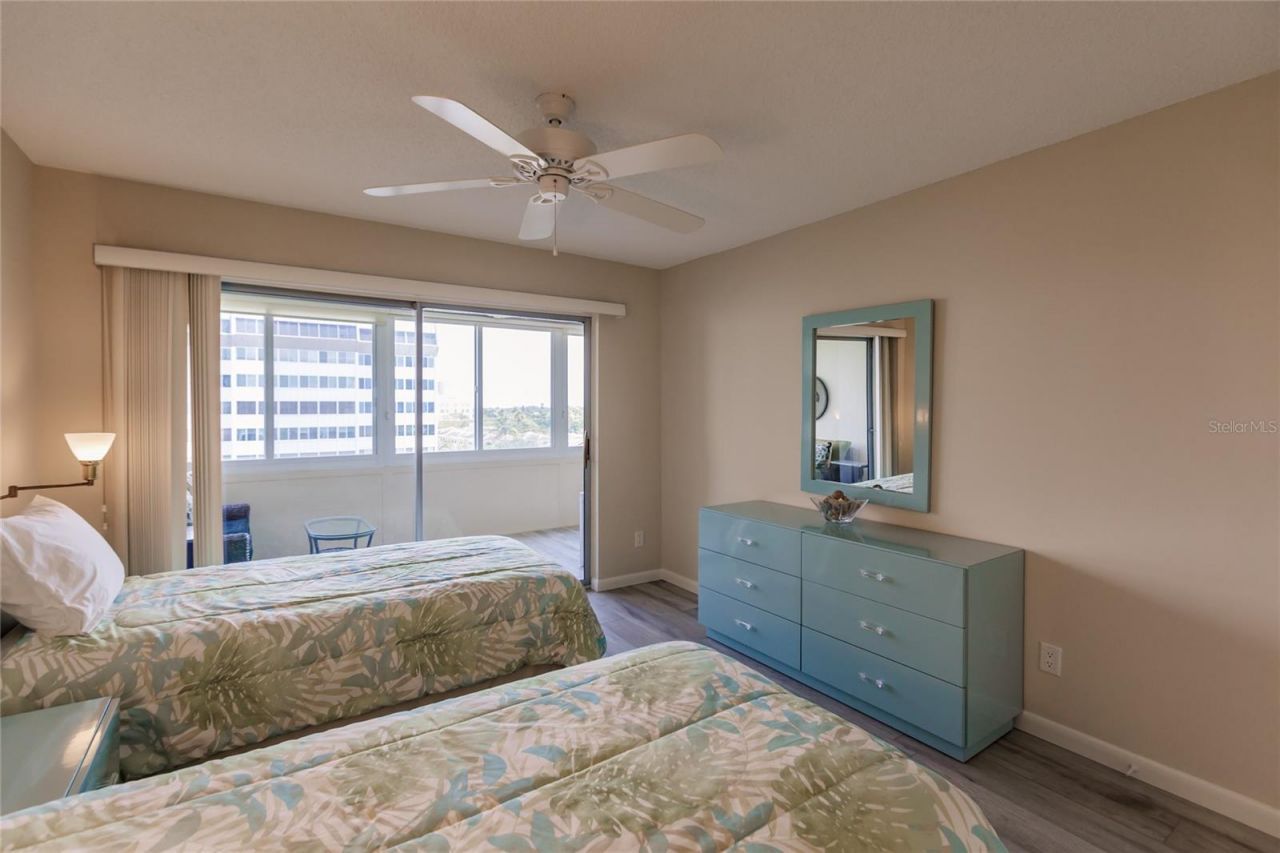 1055 W Peppertree Drive, Unit 506AA, Sarasota, FL 34242 Photo