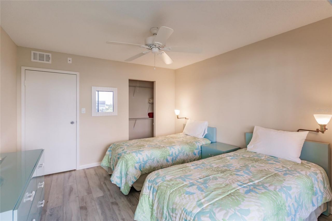 1055 W Peppertree Drive, Unit 506AA, Sarasota, FL 34242 Photo