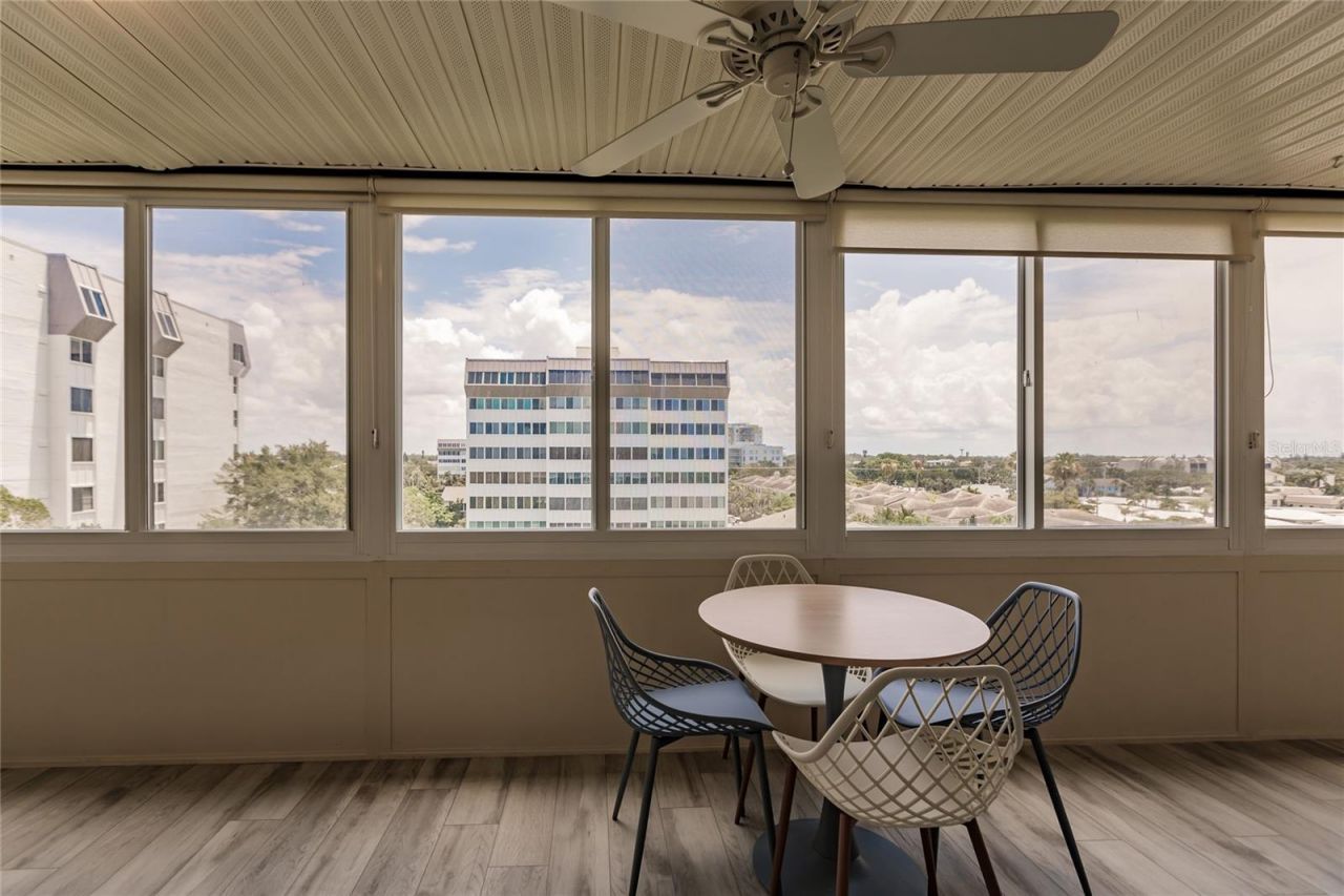 1055 W Peppertree Drive, Unit 506AA, Sarasota, FL 34242 Photo