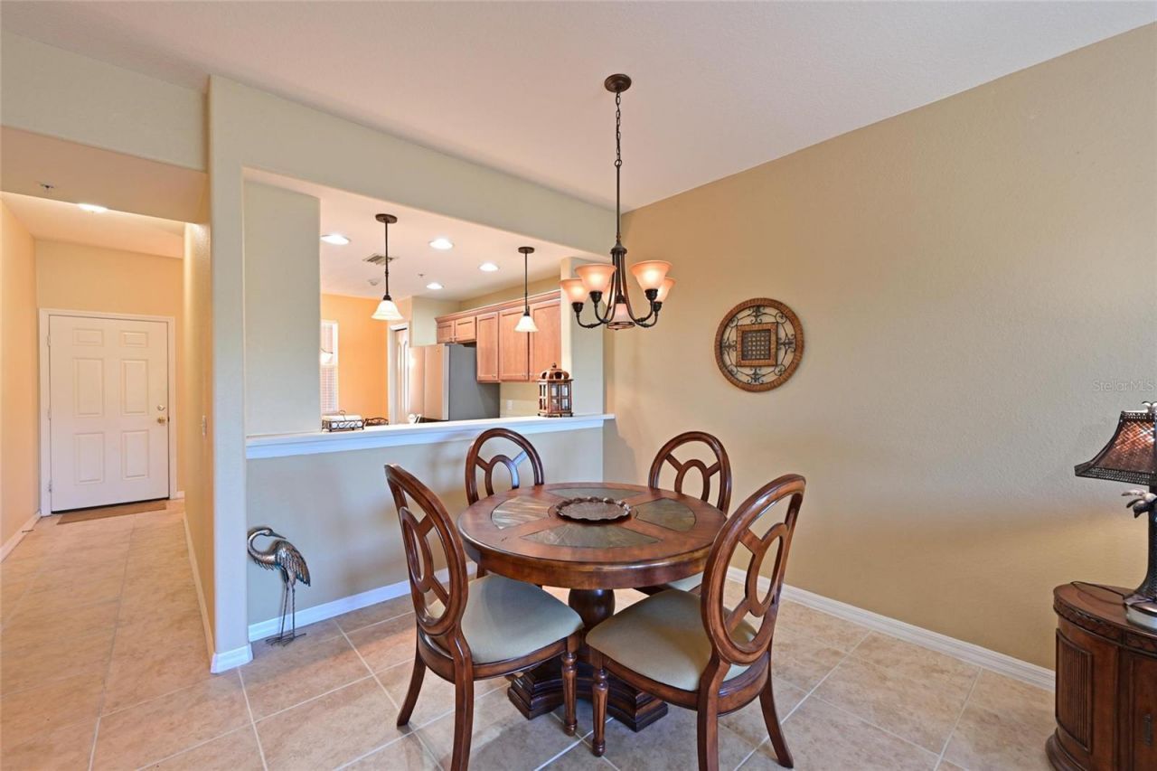 1003 Fairwaycove Lane, Unit 105, Bradenton, FL 34212 Photo