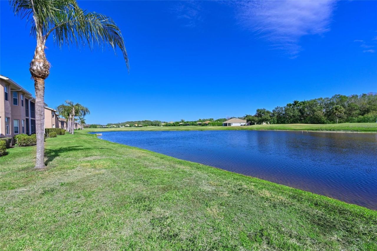 1003 Fairwaycove Lane, Unit 105, Bradenton, FL 34212 Photo