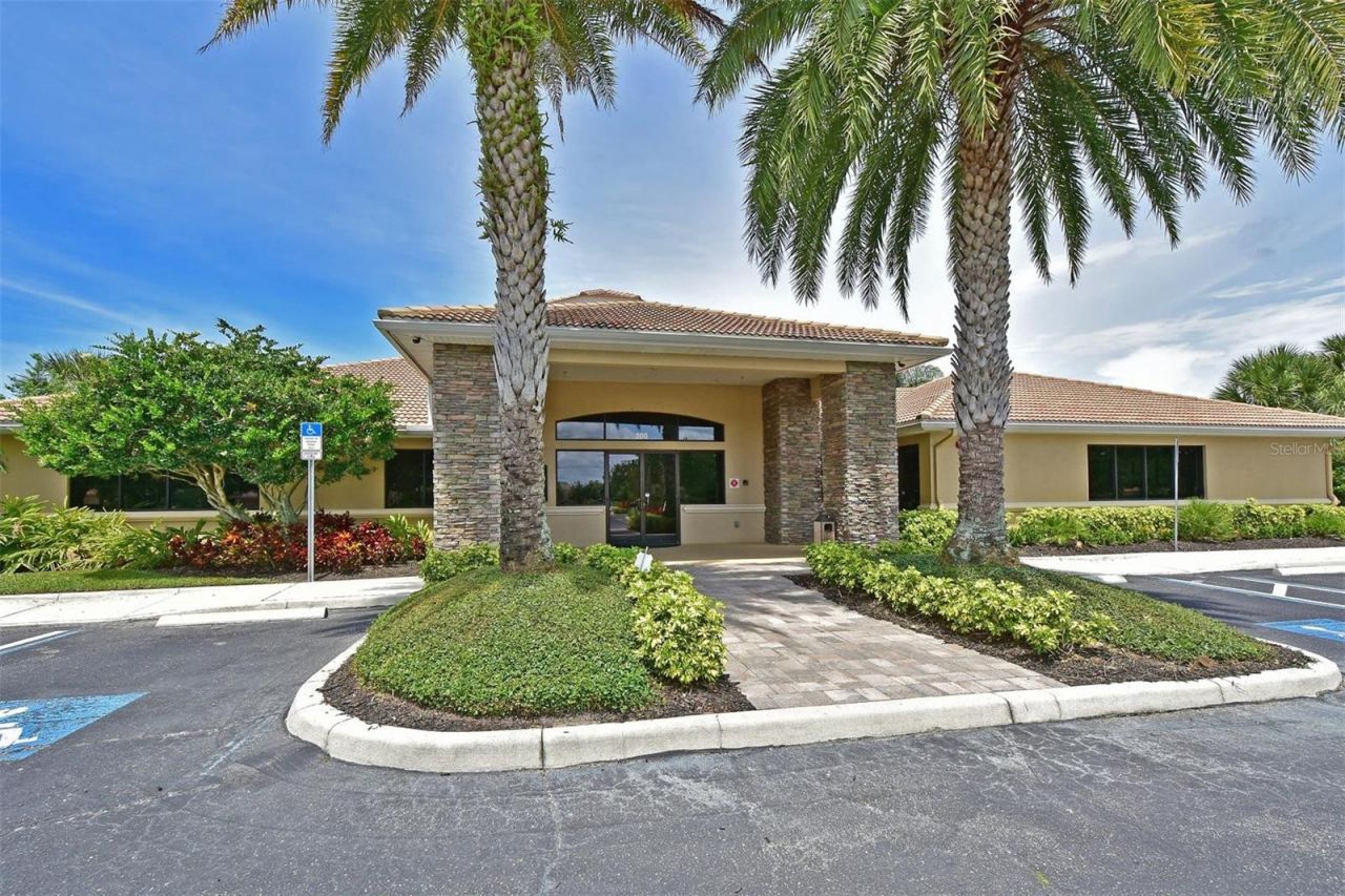 1003 Fairwaycove Lane, Unit 105, Bradenton, FL 34212 Photo