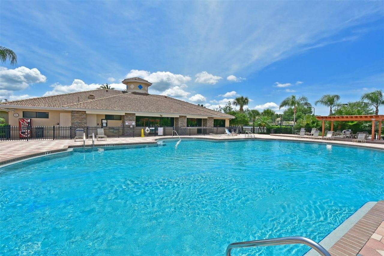 1003 Fairwaycove Lane, Unit 105, Bradenton, FL 34212 Photo