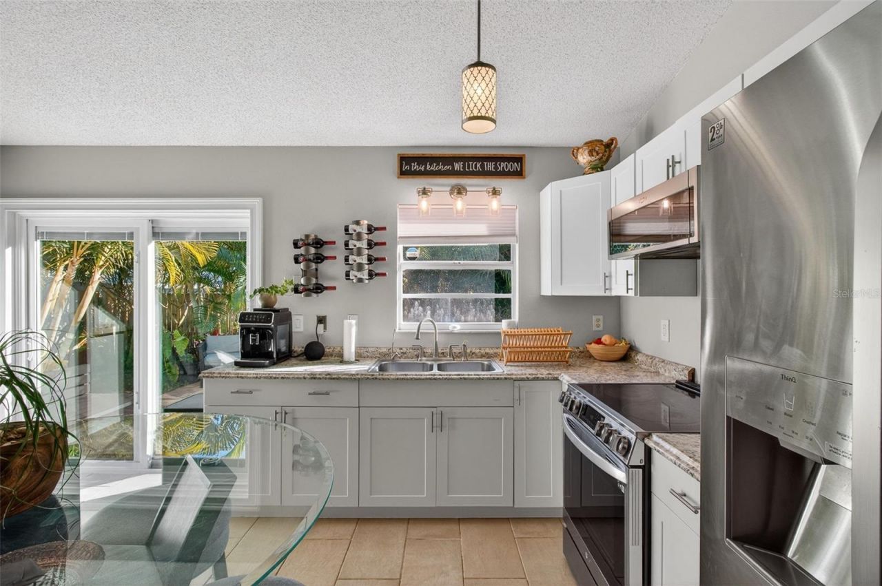 1688 Taylor Lake Circle, Largo, FL 33778 Photo