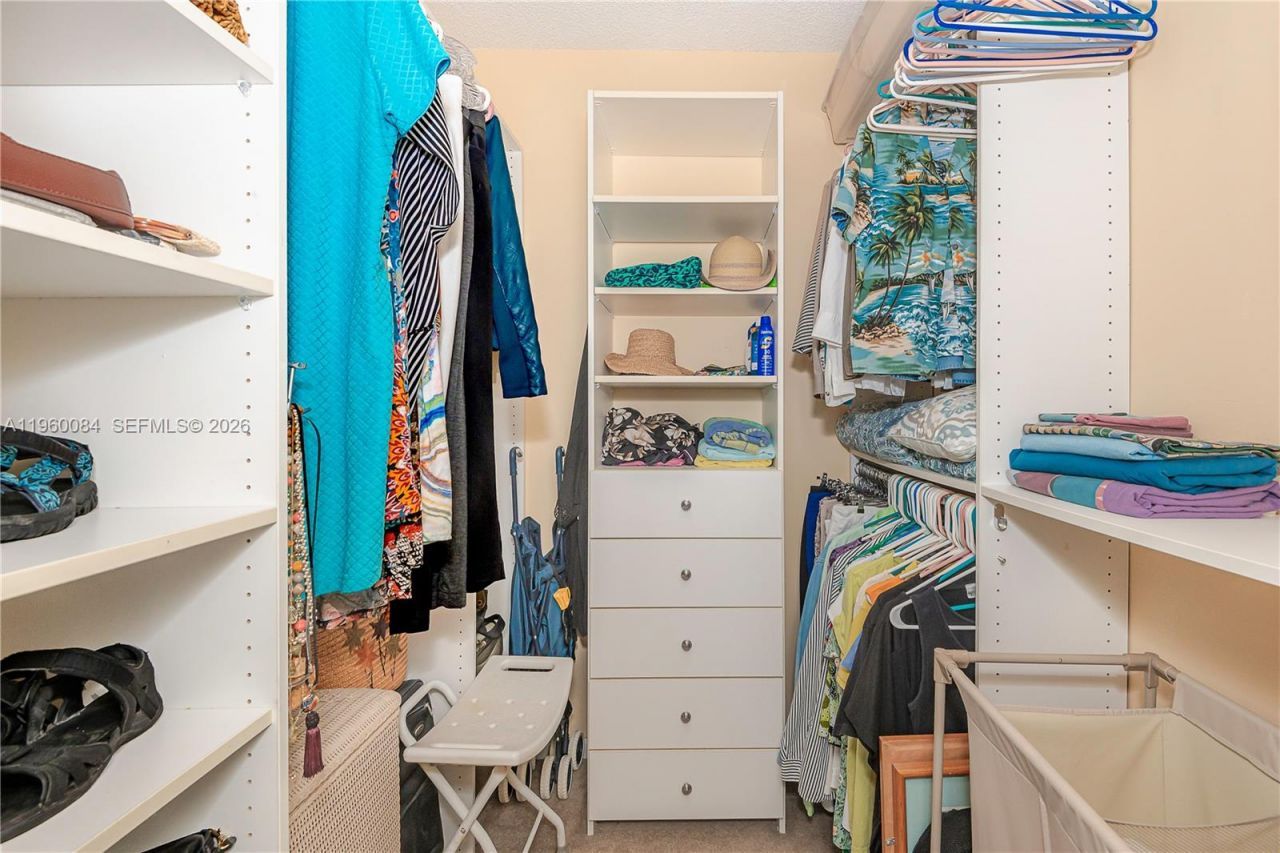 3051 NE 48th St, Unit 604, Fort Lauderdale, FL 33308 Photo