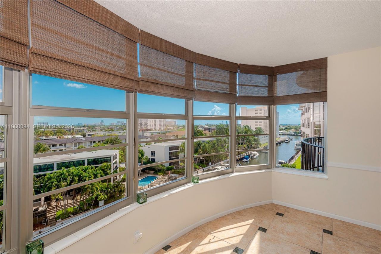 3051 NE 48th St, Unit 604, Fort Lauderdale, FL 33308 Photo