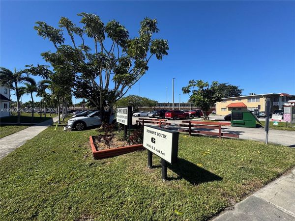 20320 NE 2nd Ave, Unit 31, Miami Gardens, FL 33179